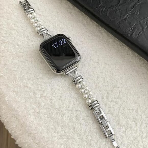 NEW Pearl Bling Luxury Apple Watch Band - Picture 1 of 6